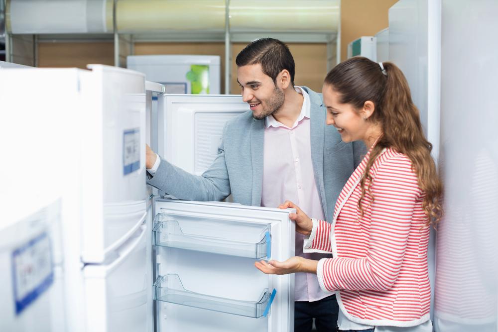 Pros and cons of bottom freezer refrigerators